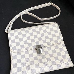 Checkered Crossbody Purse —Missguided Brand
